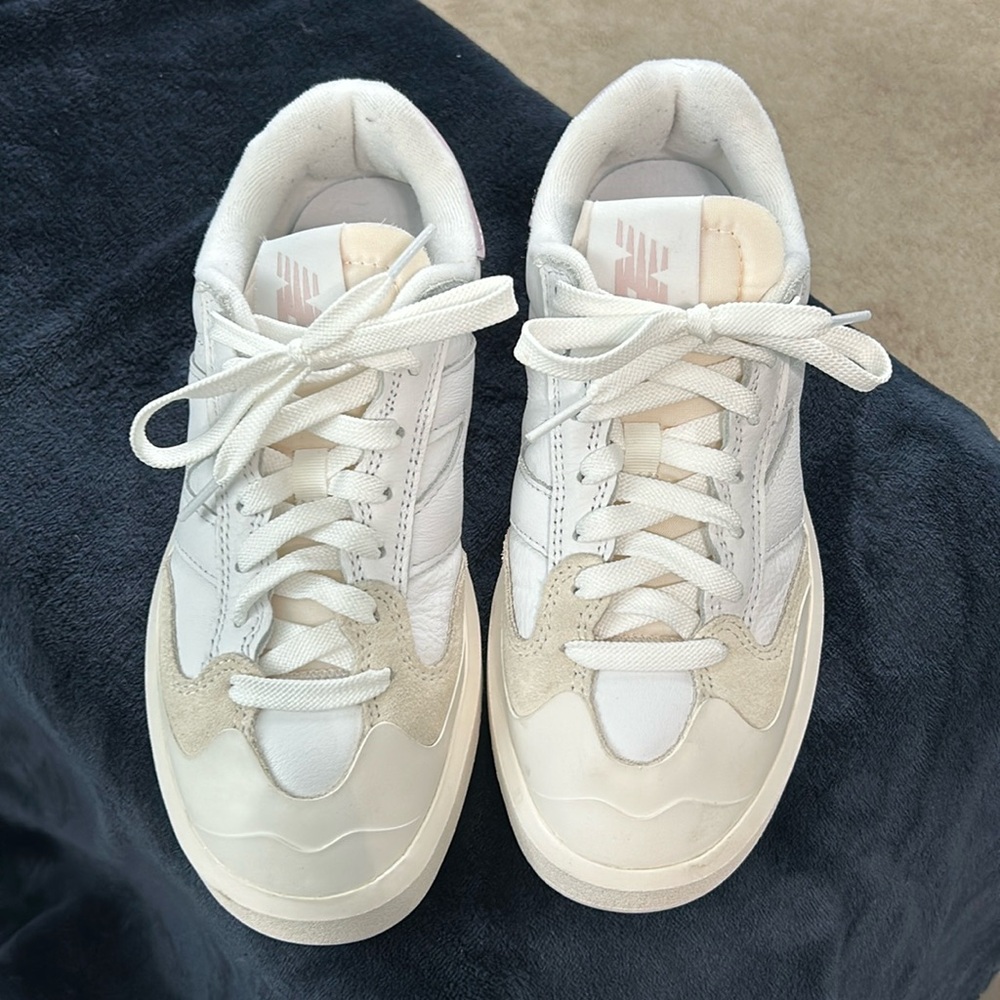 New Balance Gender Inclusive CT 302 Tennis Sneaker size 7.5 W/ 6M